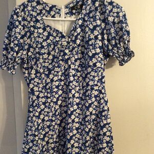 Medium M Womens V neck lined floral short sleeve dress blue gathered A line